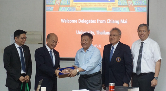 泰國清邁大學(xué)代表團(tuán)訪問上海交大農(nóng)生學(xué)院生物質(zhì)能工程研究中心