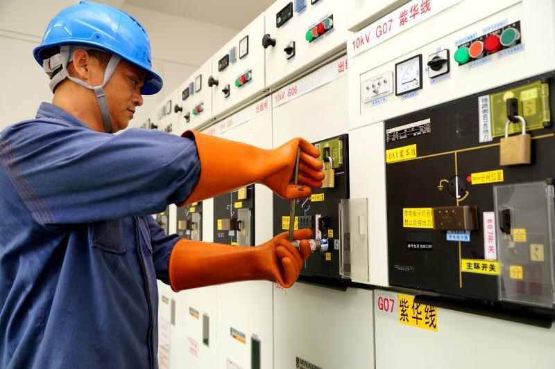 2018年電力可靠性指標(biāo)發(fā)布會(huì)：10萬千瓦及以上容量常規(guī)燃煤機(jī)組非計(jì)劃停運(yùn)總時(shí)間為95925.6小時(shí)