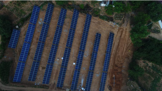 首航新能源助力16個村8MW光伏扶貧電站建設(shè)