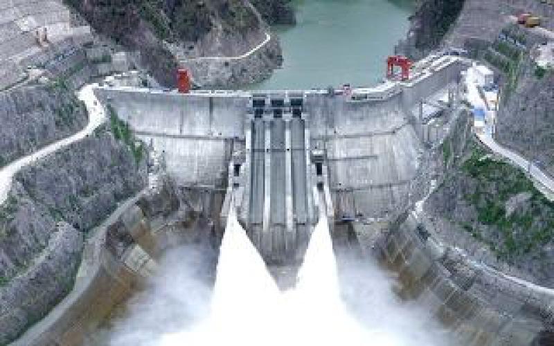 華能黃登水電站首臺機組投產發電