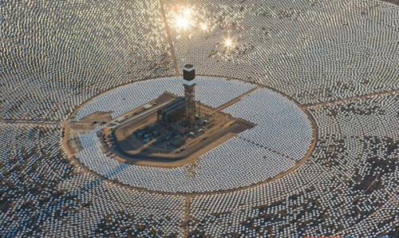 光熱發電呈異彩 ——中國能建全面領跑光熱發電示范項目建設綜述