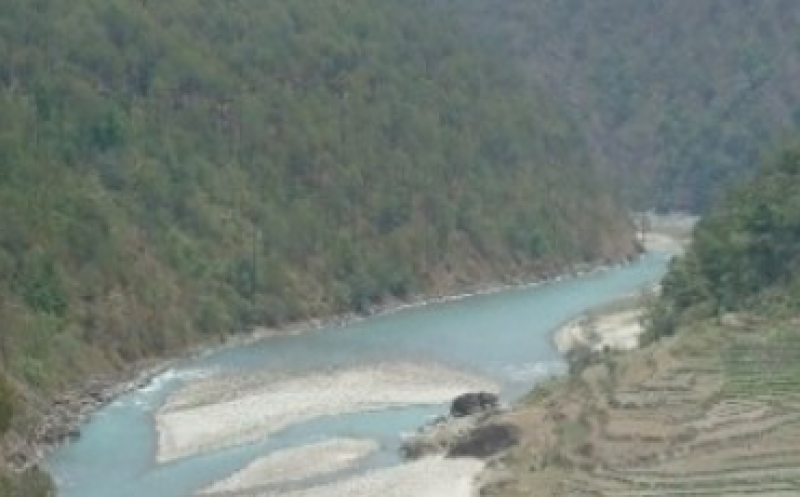 水電項(xiàng)目開(kāi)始向當(dāng)?shù)厝税l(fā)行股票