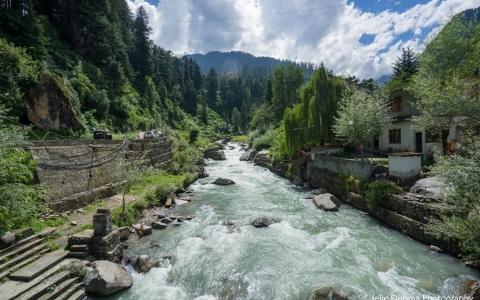 項目開始研究詳細的項目報告：Budapanga水電項目二十年內(nèi)完成