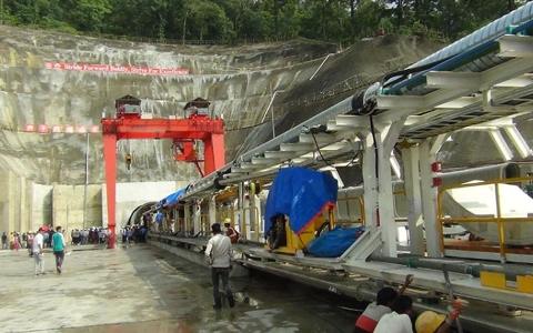 Bhairi Babi Divergency Project：建造水壩和電氣設(shè)施的道路已經(jīng)開通