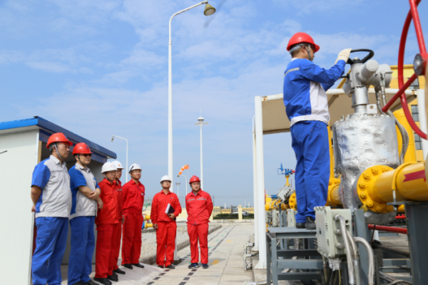 湖北能源天然氣公司“川氣入湘”天然氣輸氣管道工程順利投產