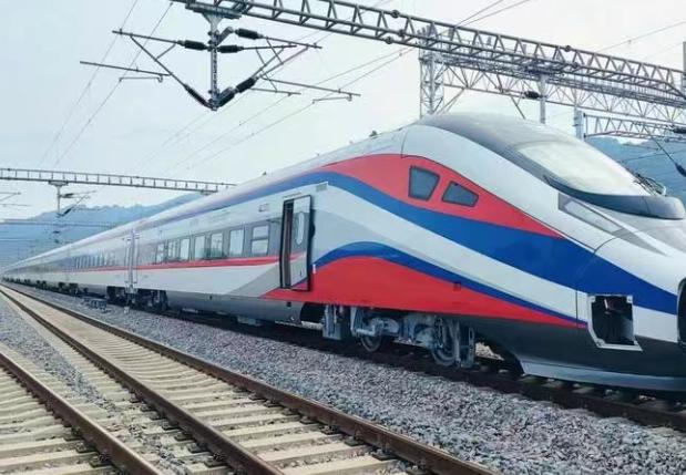 國鐵集團(tuán)首單“一帶一路”跨境動車組租賃項(xiàng)目落地