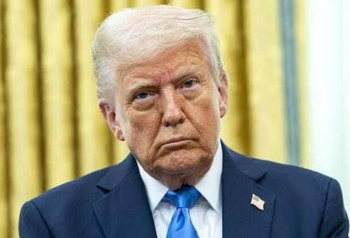 特朗普：美國將對芯片和半導體征收約100%的關稅