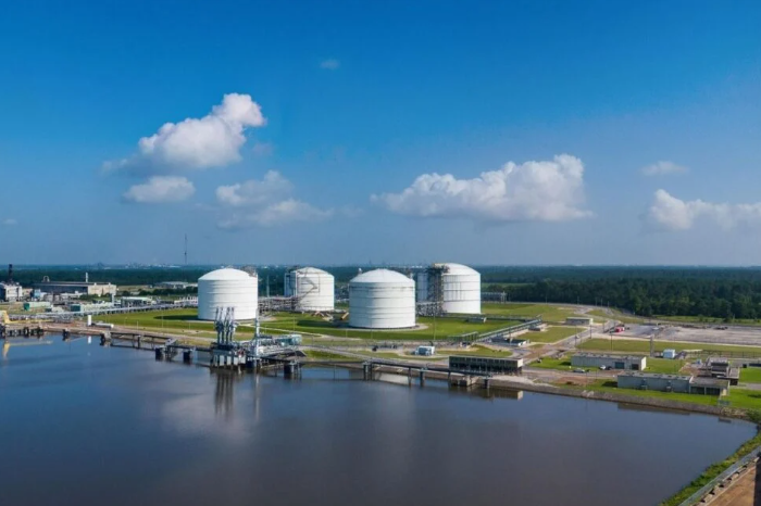 美國能源傳輸公司暫停路易斯安那州液化天然氣出口項目開發