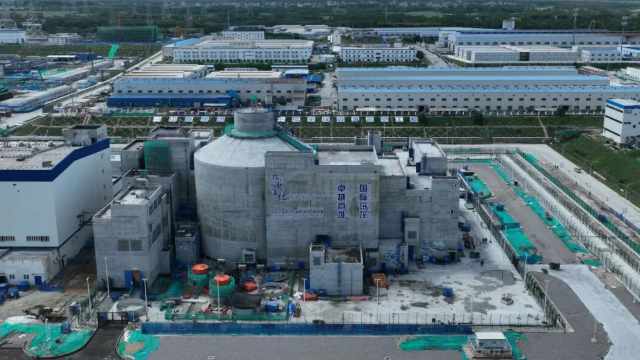 “玲龍一號”全球首堆完成非核沖轉(zhuǎn)試驗(yàn)