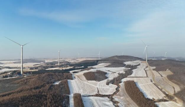 七臺(tái)河西區(qū)風(fēng)電項(xiàng)目實(shí)現(xiàn)首臺(tái)風(fēng)機(jī)并網(wǎng)發(fā)電